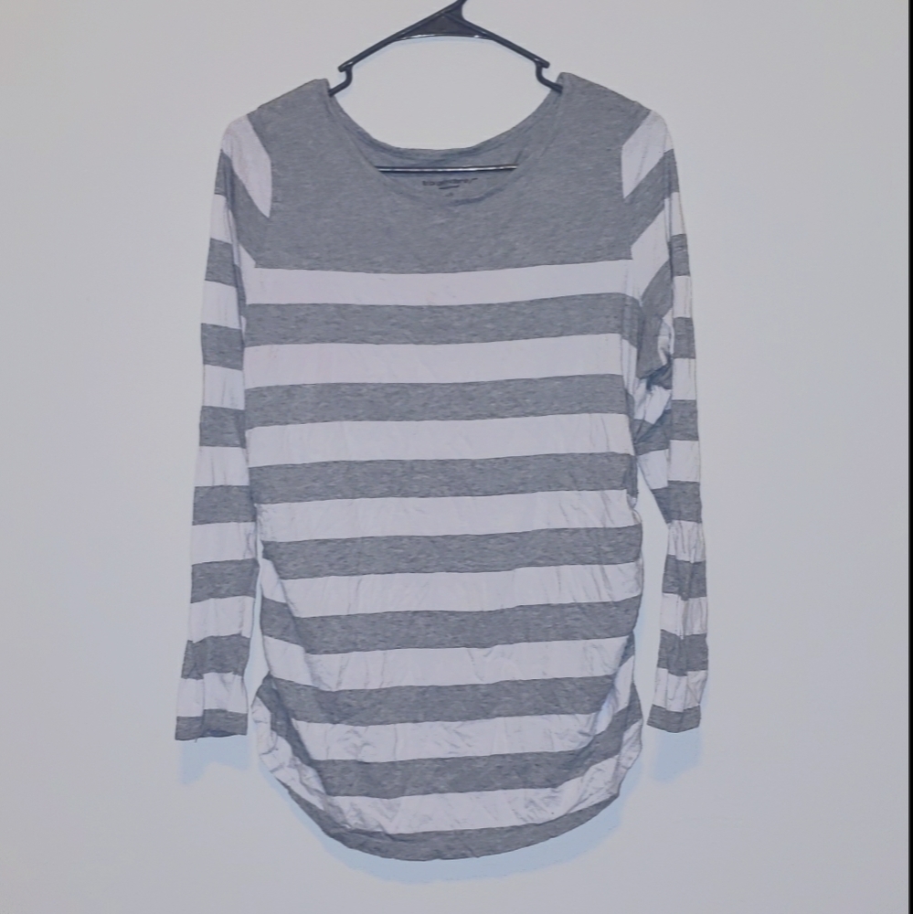 Liz Lange Maternity long sleeve shirt, Medium